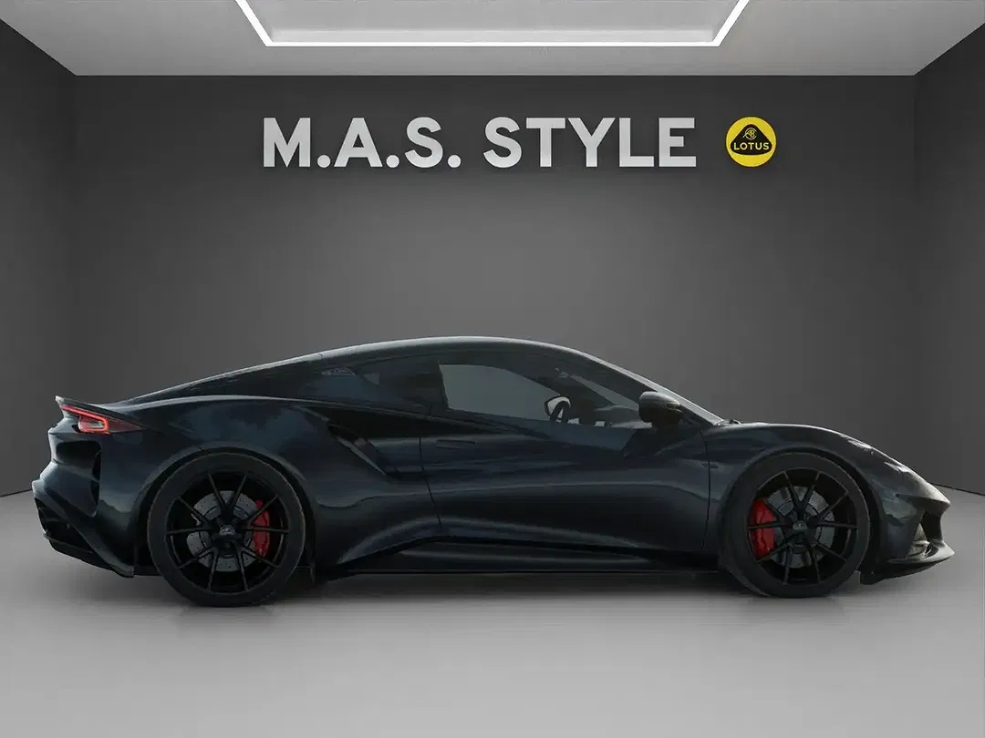 Lotus Emira - Thumbnail 7