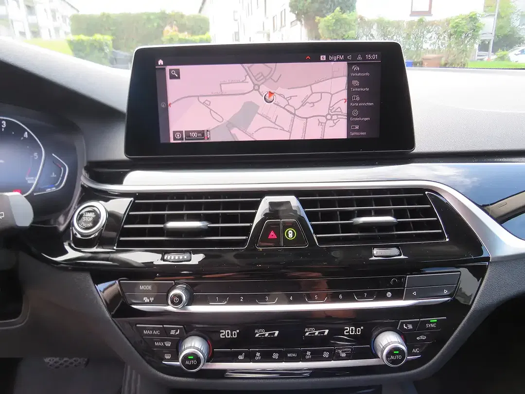 BMW 520 - Thumbnail 13