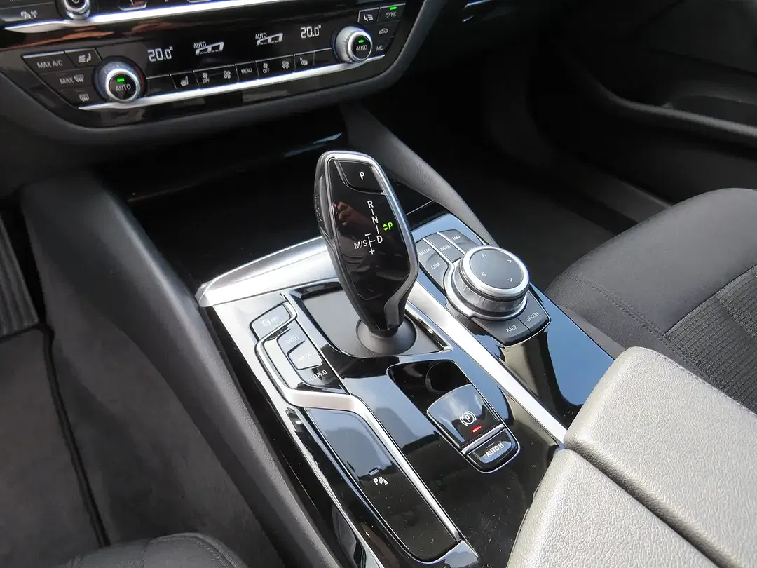 BMW 520 - Thumbnail 15