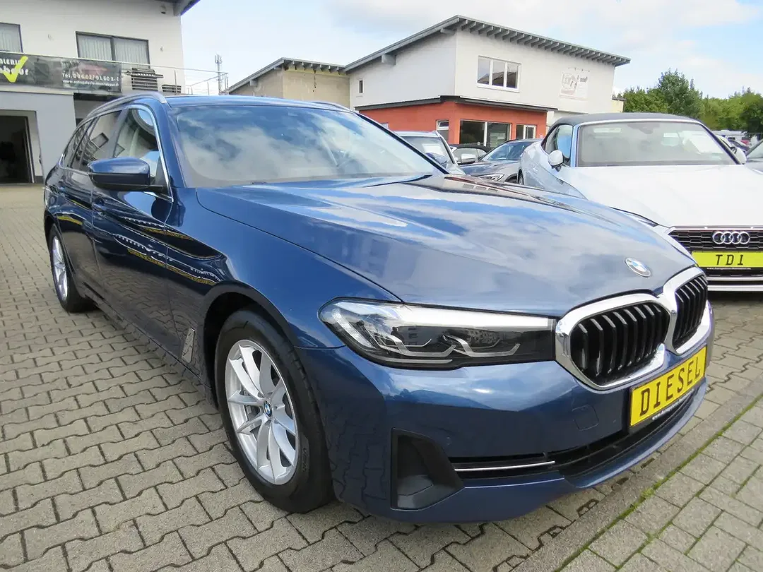 BMW 520 - Thumbnail 3