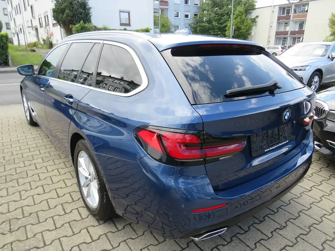 BMW 520 - Thumbnail 4