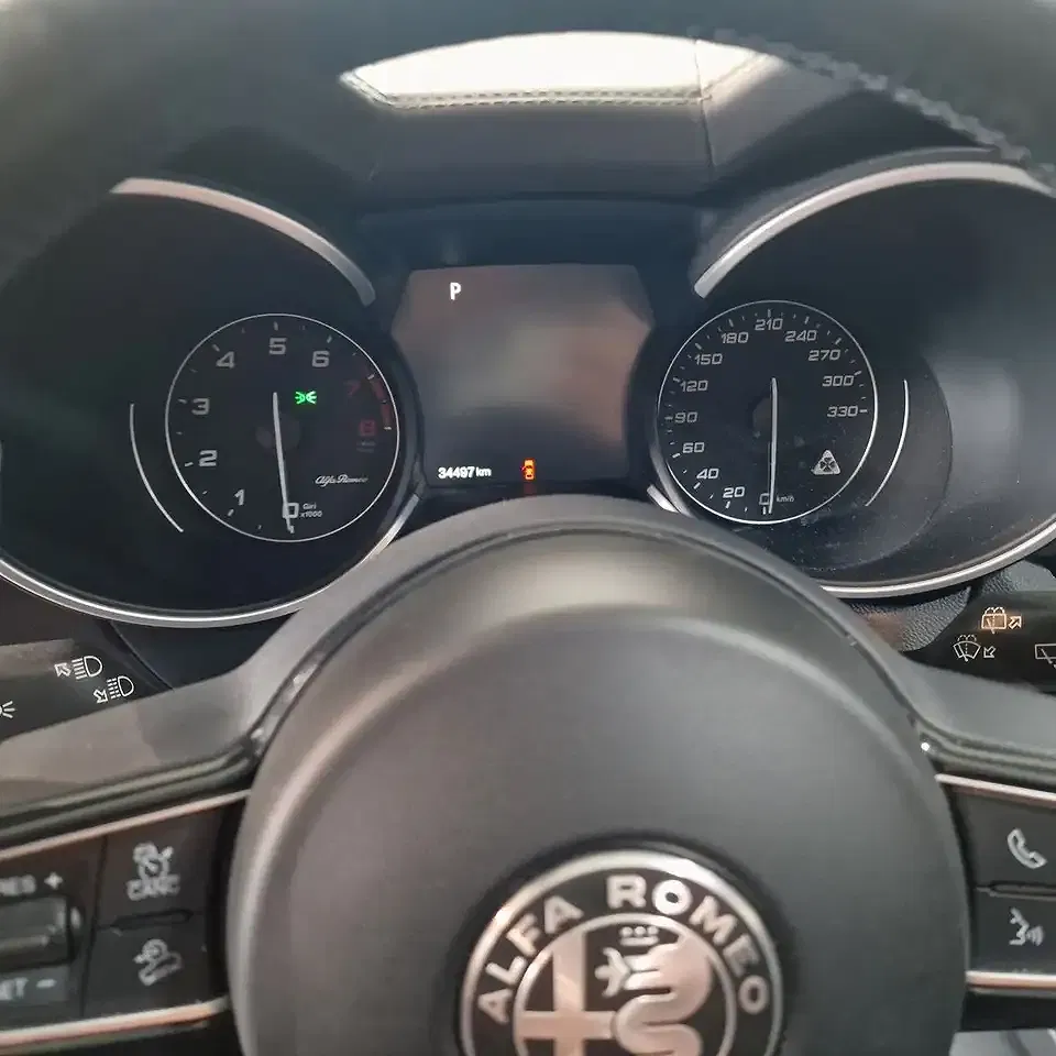 Alfa Romeo Stelvio - Thumbnail 7