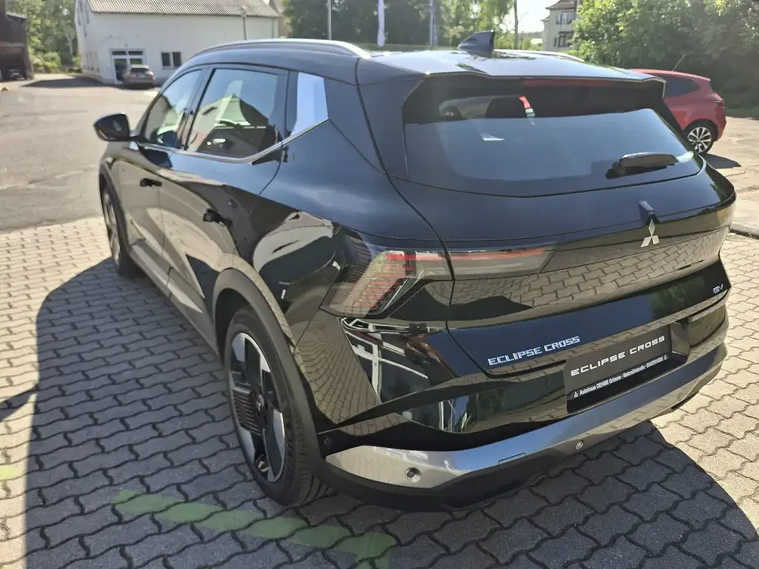 Mitsubishi Eclipse Cross - Thumbnail 2