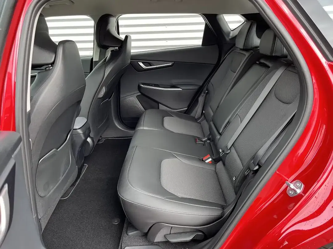 Kia EV6 - Thumbnail 11