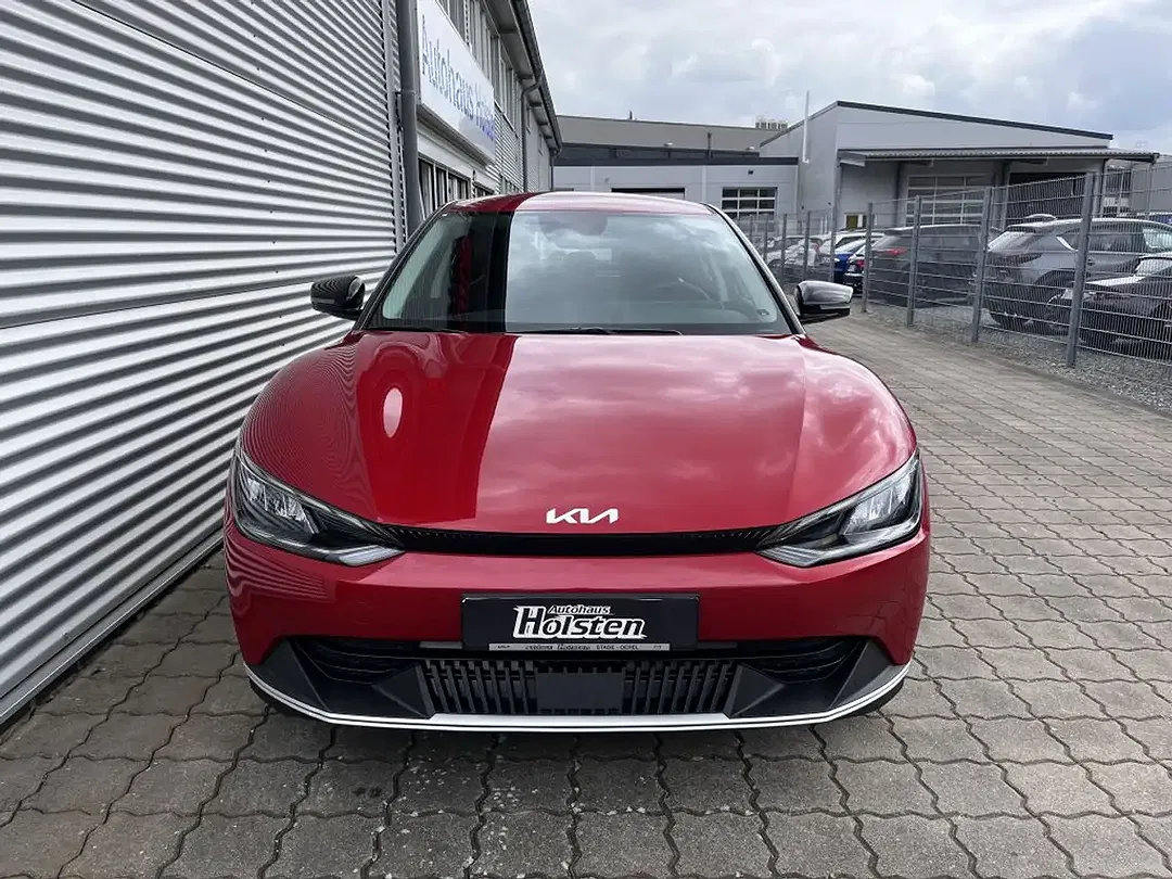Kia EV6 - Thumbnail 3