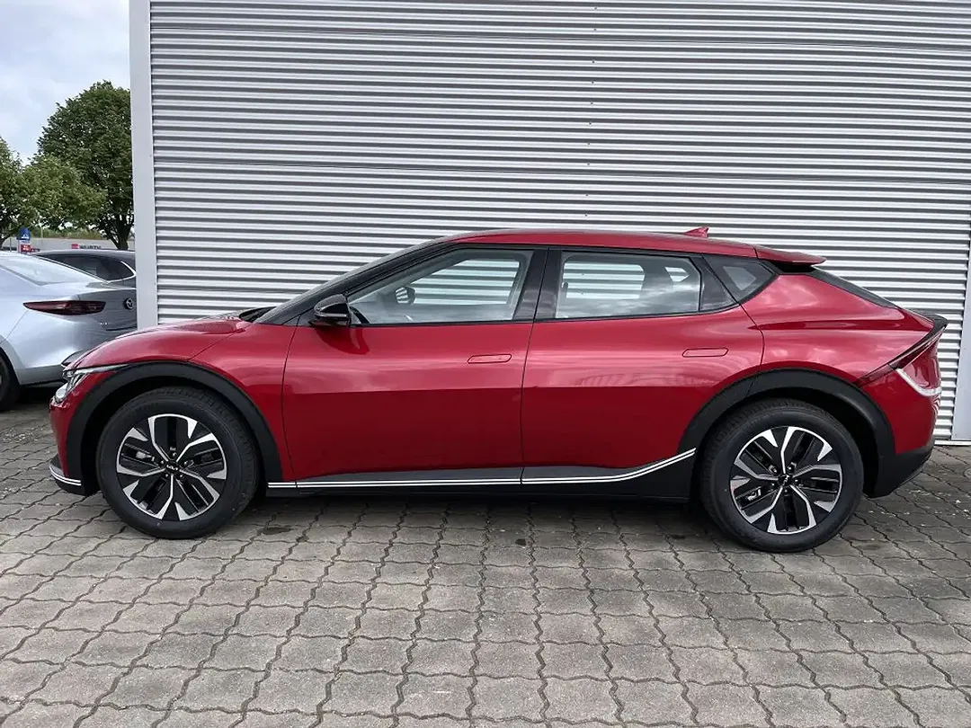 Kia EV6 - Thumbnail 4