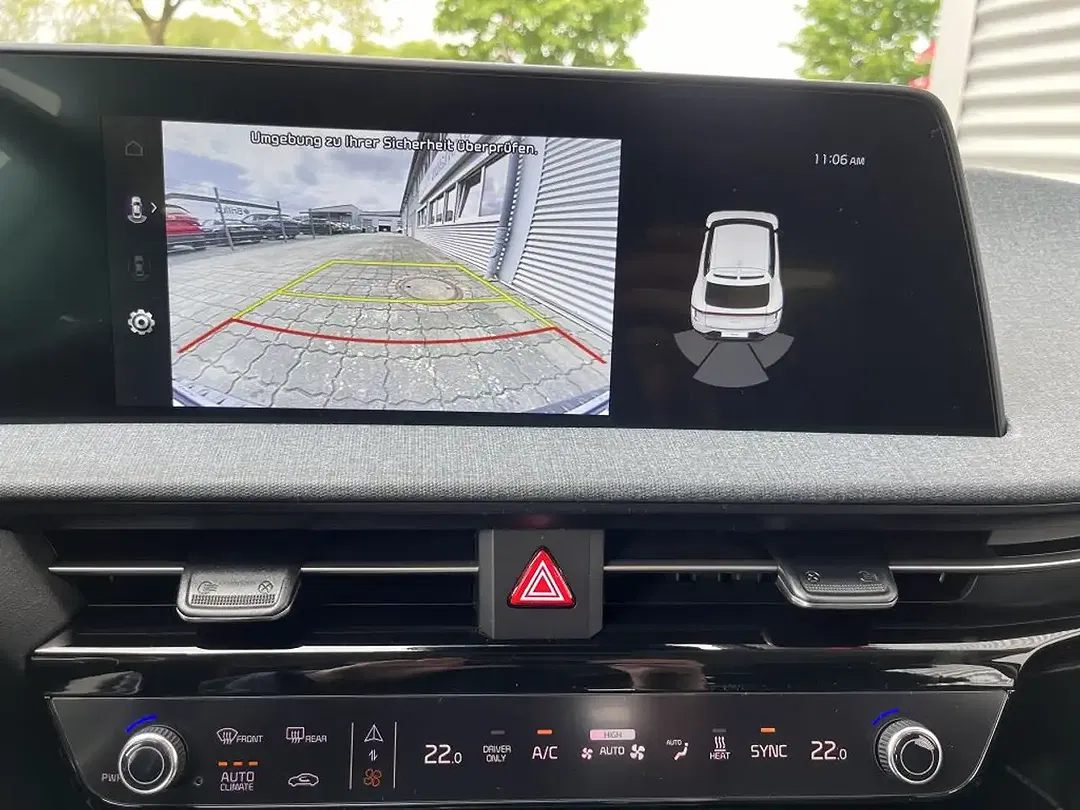 Kia EV6 - Thumbnail 9