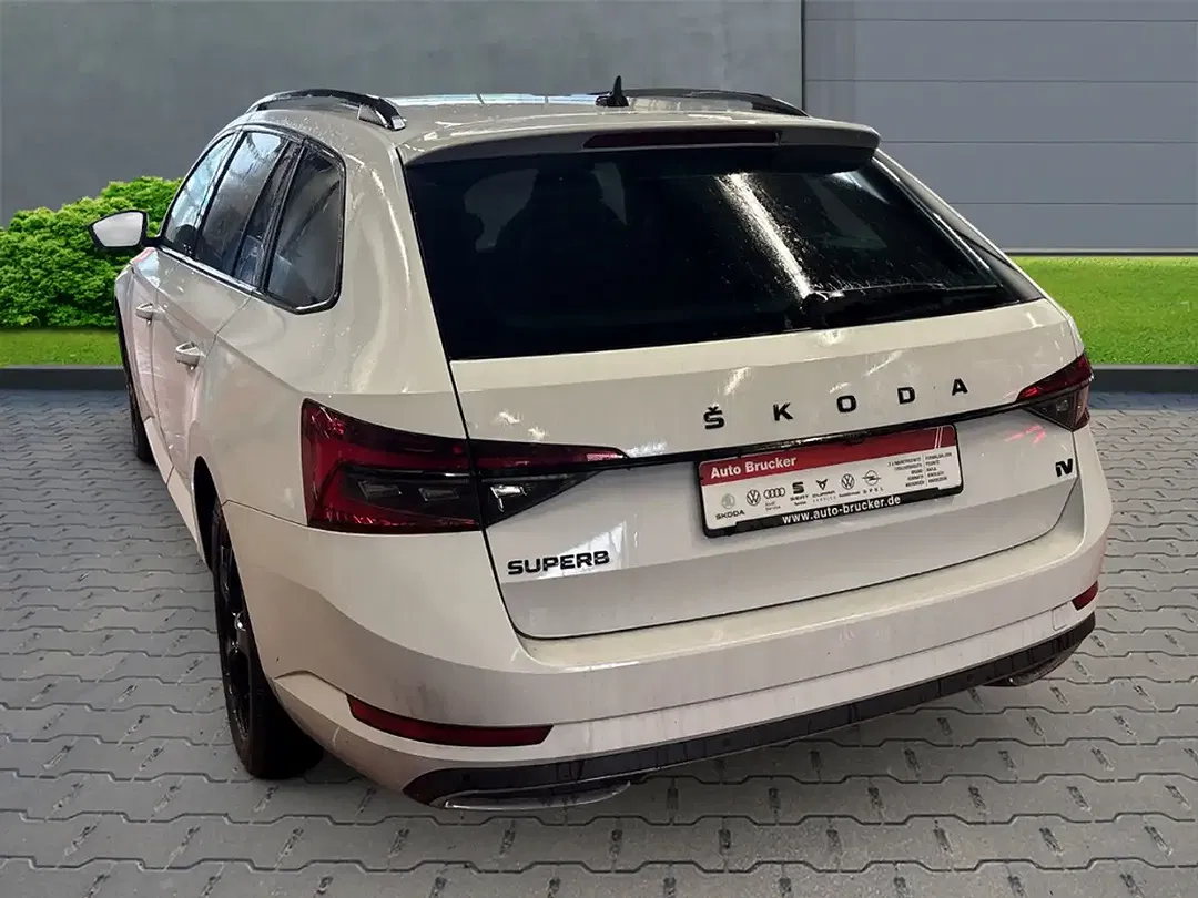 Skoda Superb - Thumbnail 3