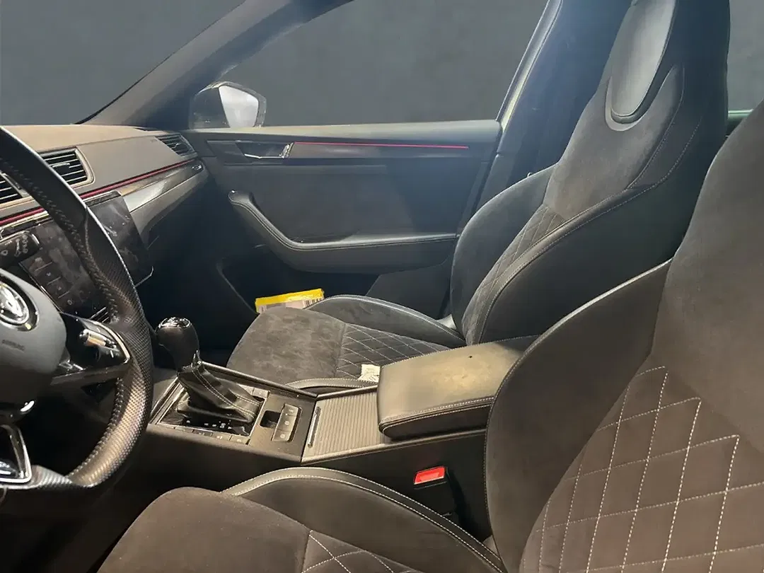 Skoda Superb - Thumbnail 9
