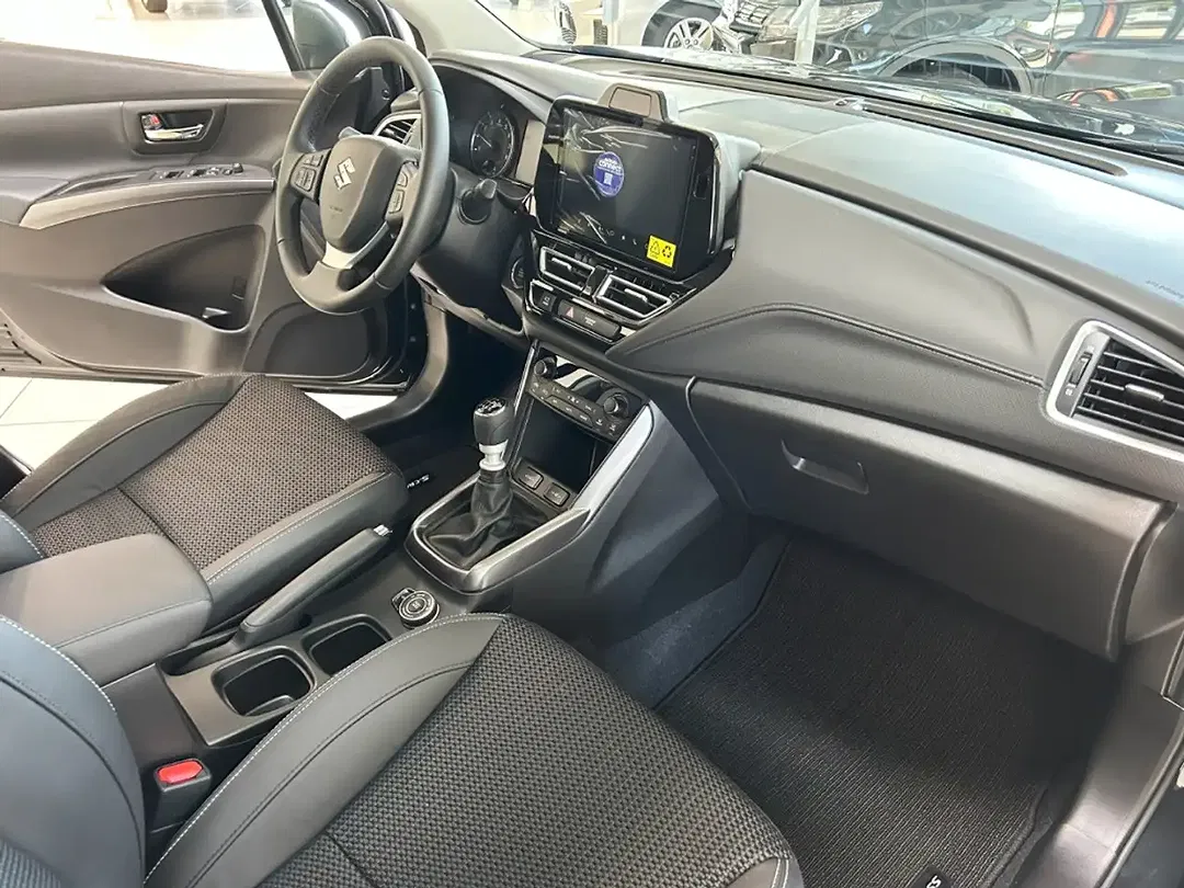 Suzuki SX4 S-Cross - Thumbnail 14