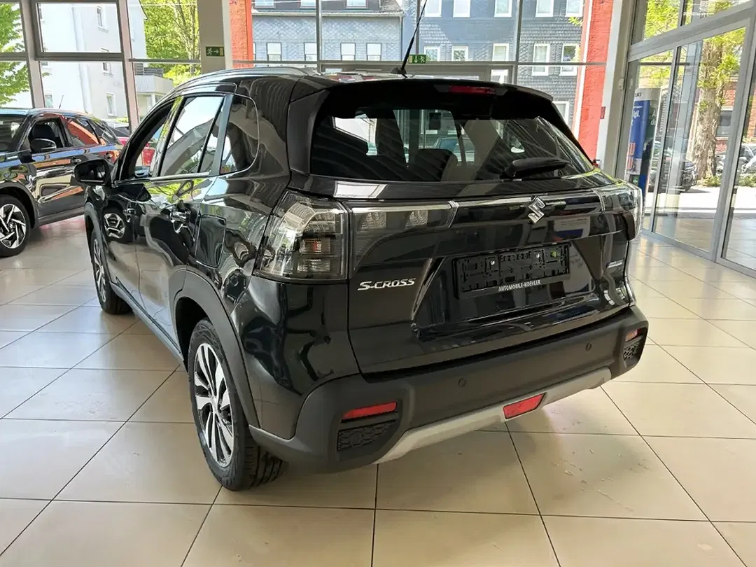 Suzuki SX4 S-Cross - Thumbnail 7