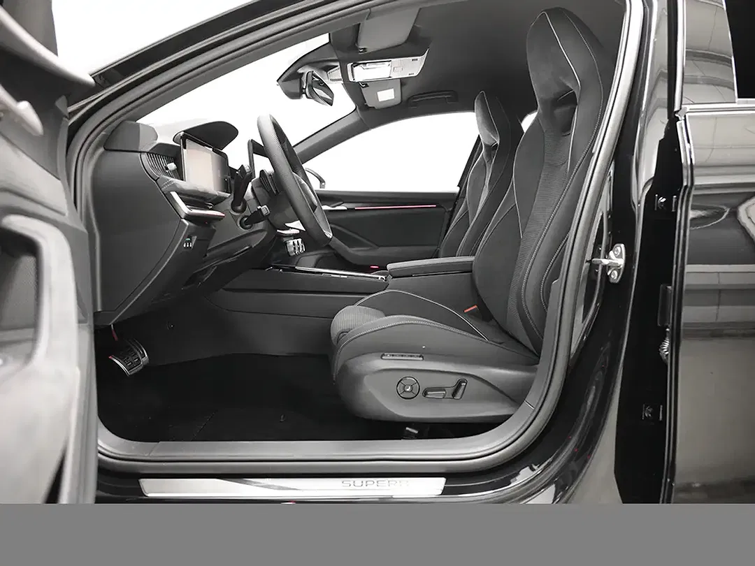 Skoda Superb - Thumbnail 13