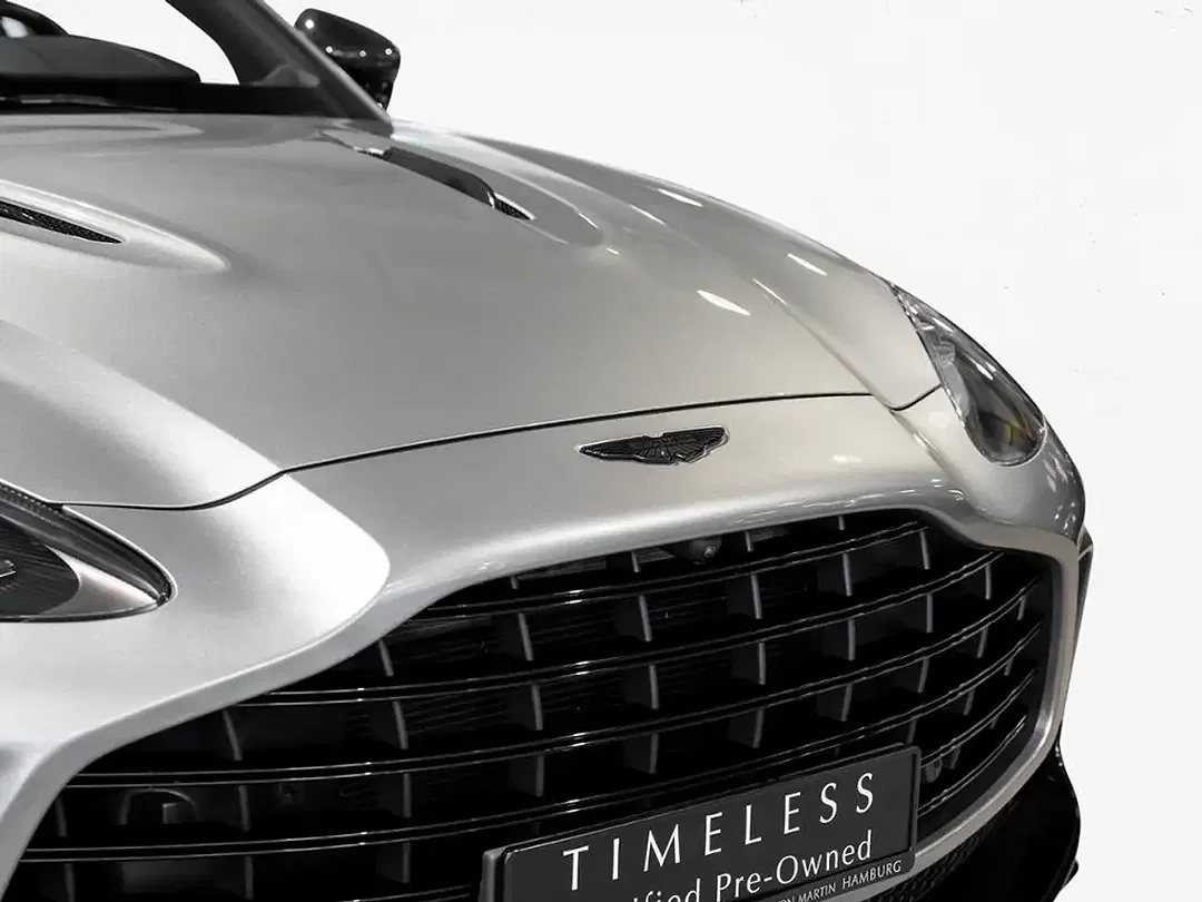 Aston Martin DBX - Thumbnail 14