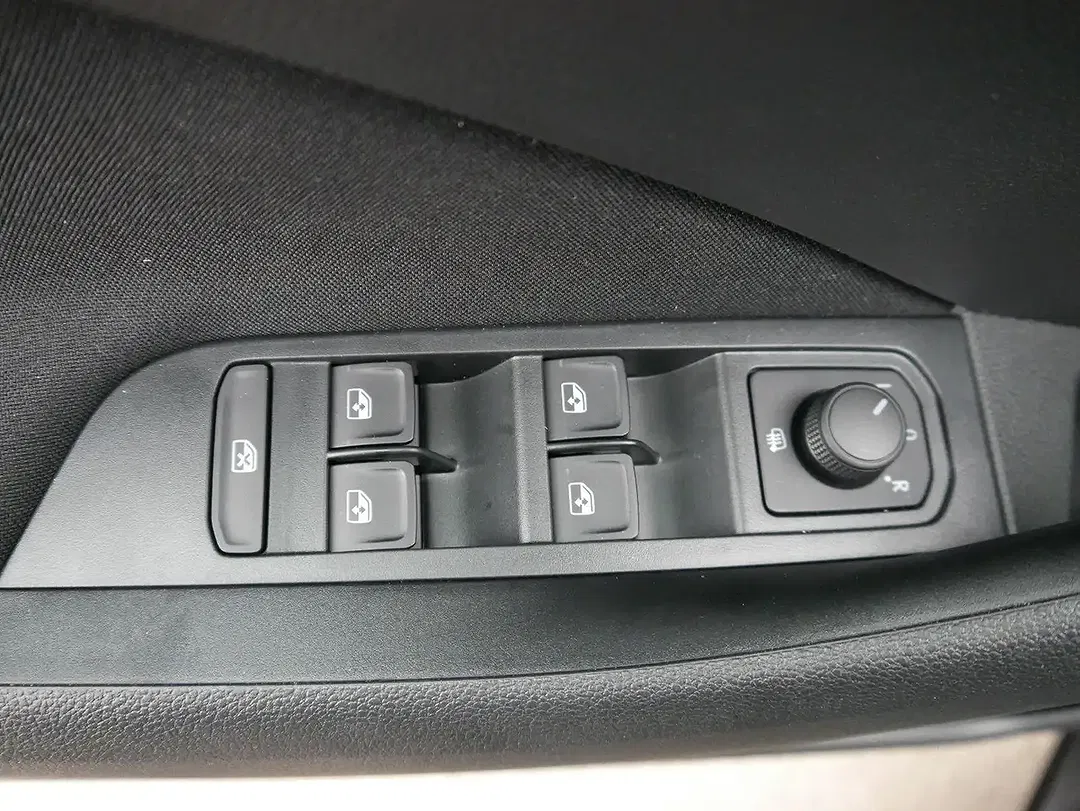 Skoda Scala - Thumbnail 10