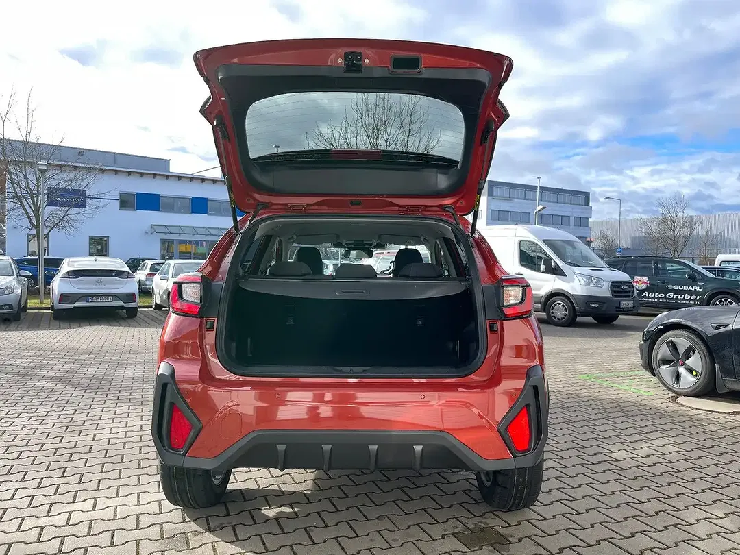 Subaru Crosstrek - Thumbnail 5