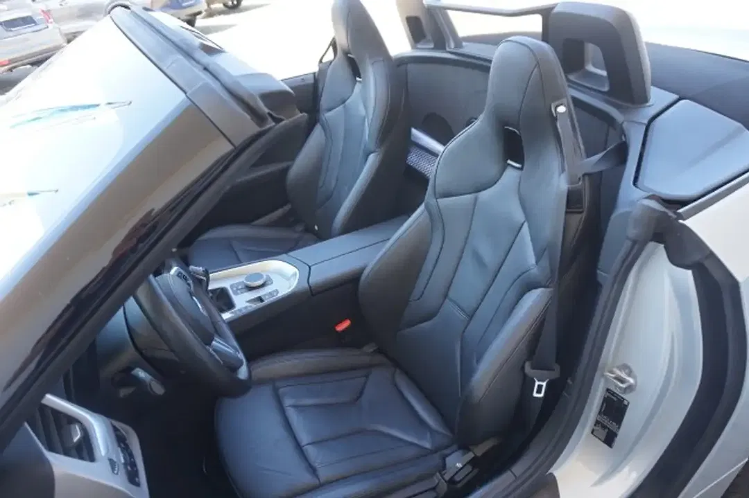 BMW Z4 - Thumbnail 10