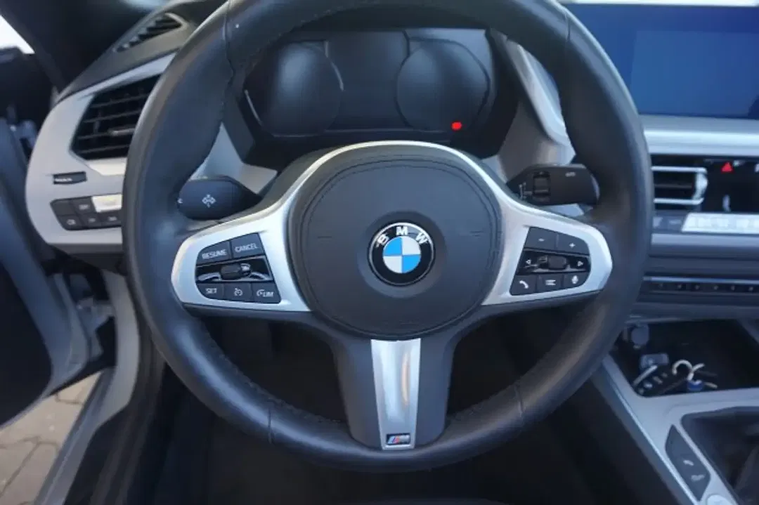 BMW Z4 - Thumbnail 12