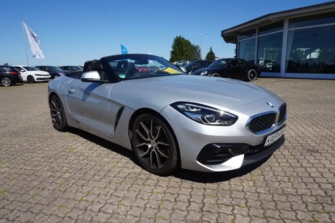 BMW Z4 - Thumbnail 6