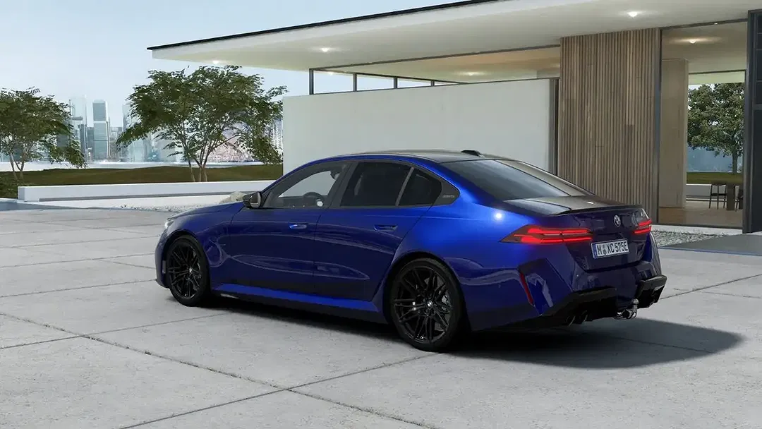 BMW M5 - Thumbnail 2