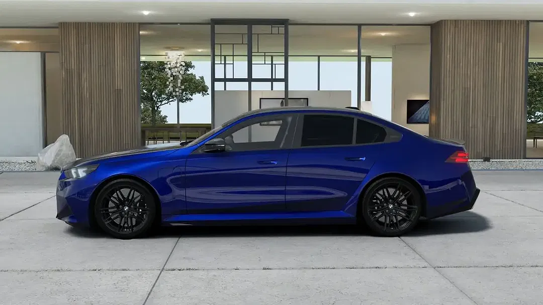 BMW M5 - Thumbnail 4