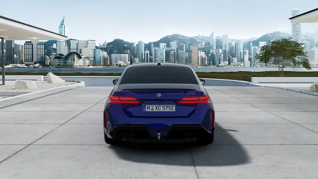 BMW M5 - Thumbnail 5