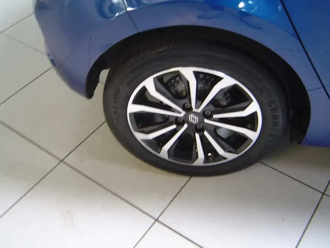 Renault Clio - Thumbnail 15