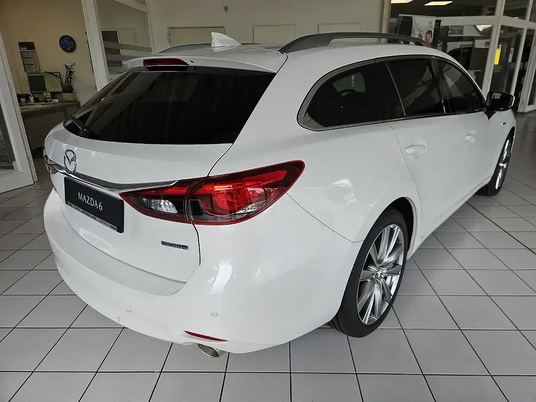 Mazda 6 - Thumbnail 5