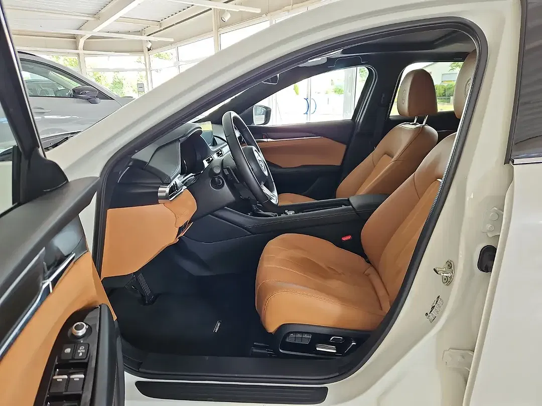 Mazda 6 - Thumbnail 9