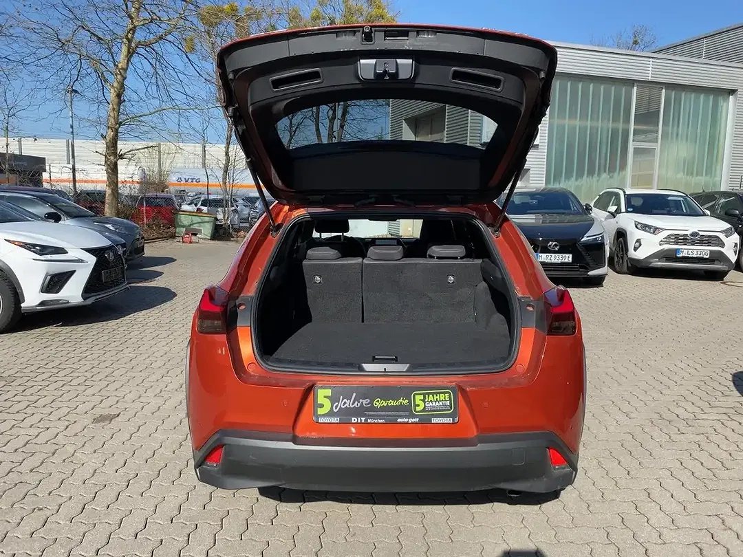 Lexus UX 250h - Thumbnail 7