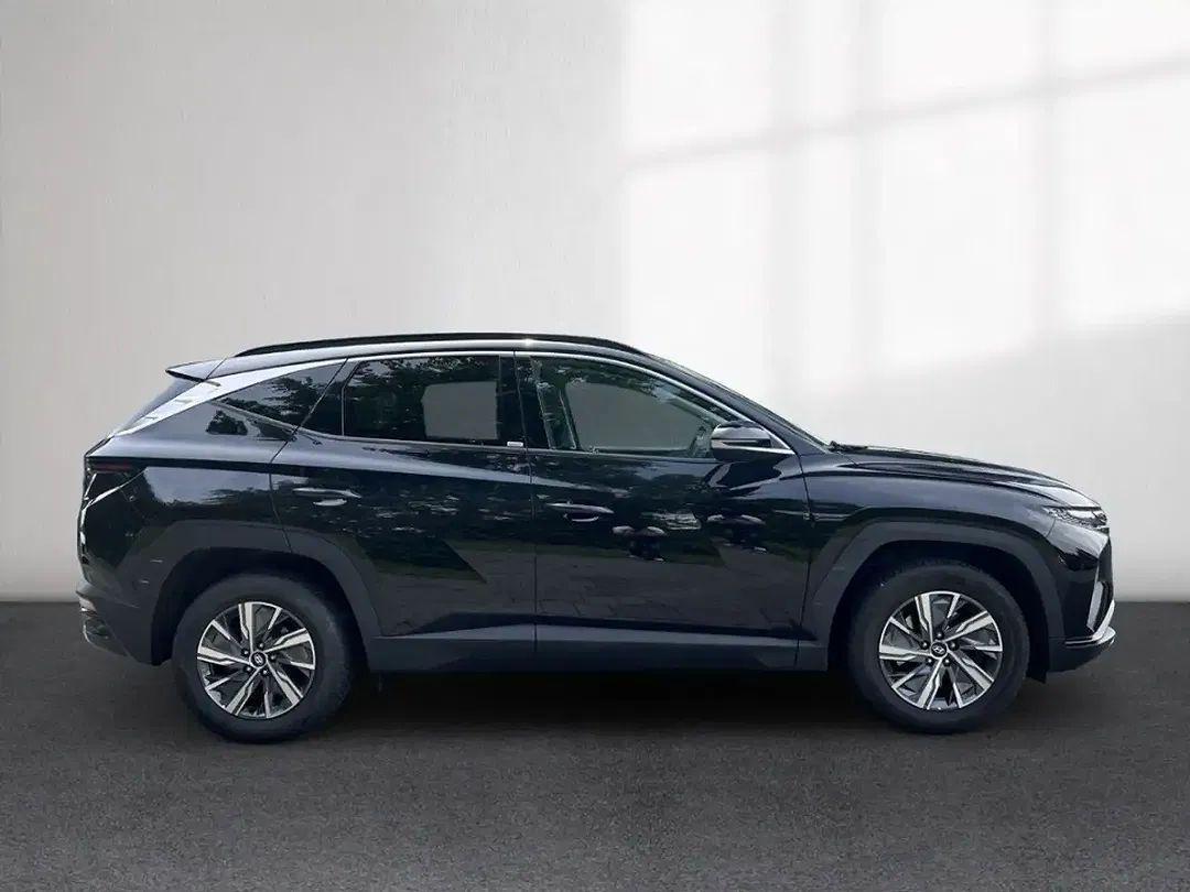 Hyundai TUCSON - Thumbnail 6