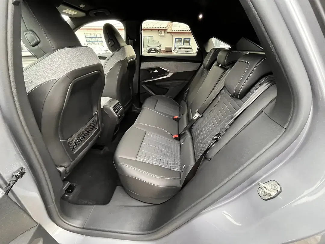 Peugeot 3008 - Thumbnail 8
