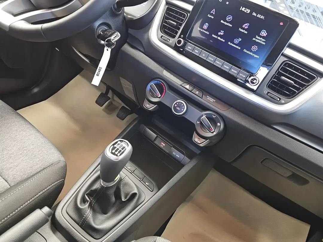 Kia Stonic - Thumbnail 10