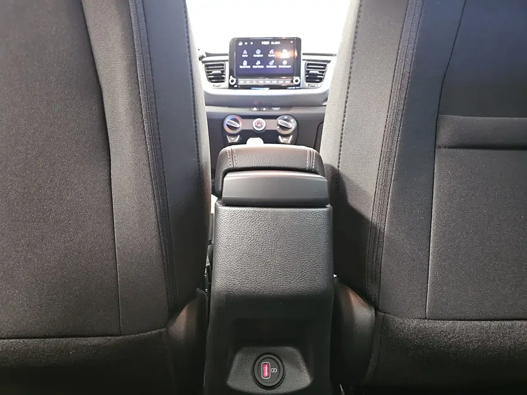 Kia Stonic - Thumbnail 7