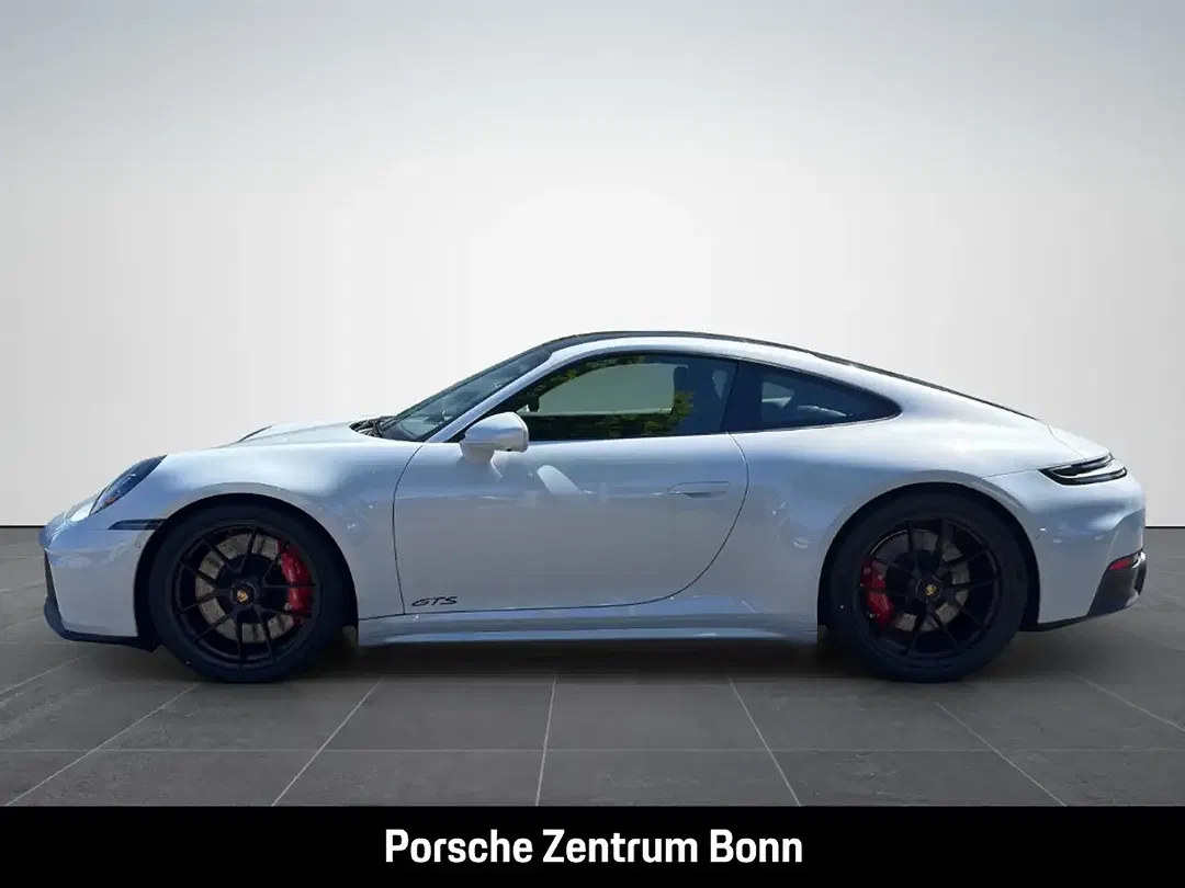 Porsche 992 - Thumbnail 8