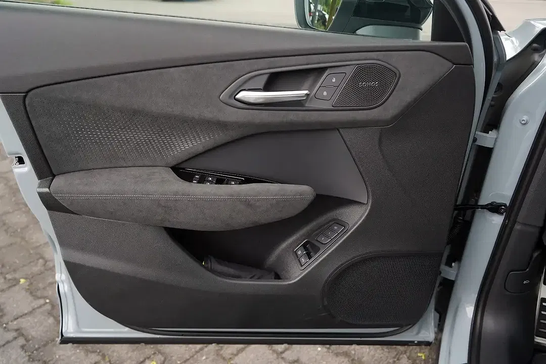 Audi Q3 - Thumbnail 7