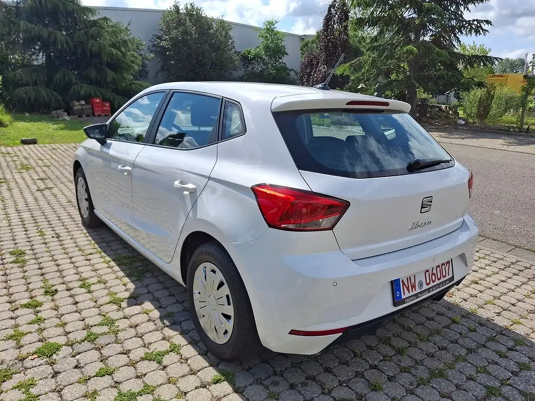 SEAT Ibiza - Thumbnail 4