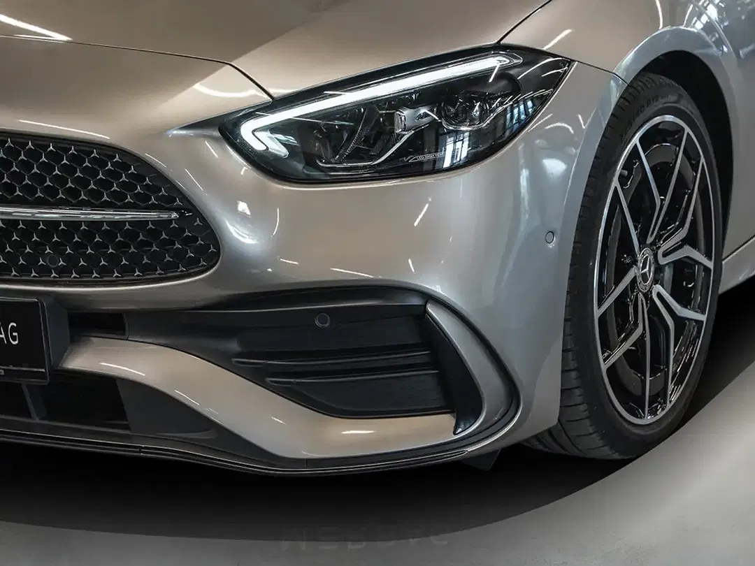 Mercedes-Benz C 300 - Thumbnail 3