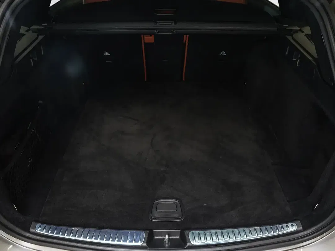 Mercedes-Benz C 300 - Thumbnail 4