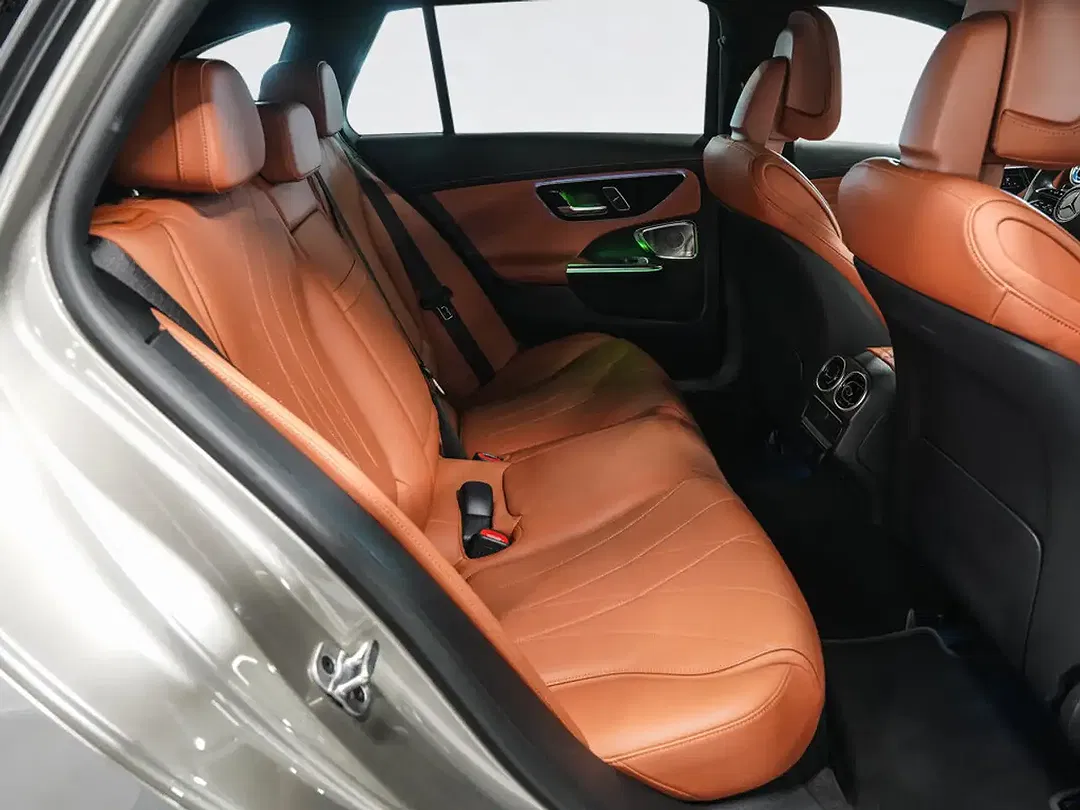 Mercedes-Benz C 300 - Thumbnail 6