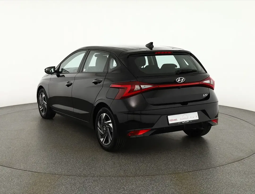 Hyundai i20 - Thumbnail 3