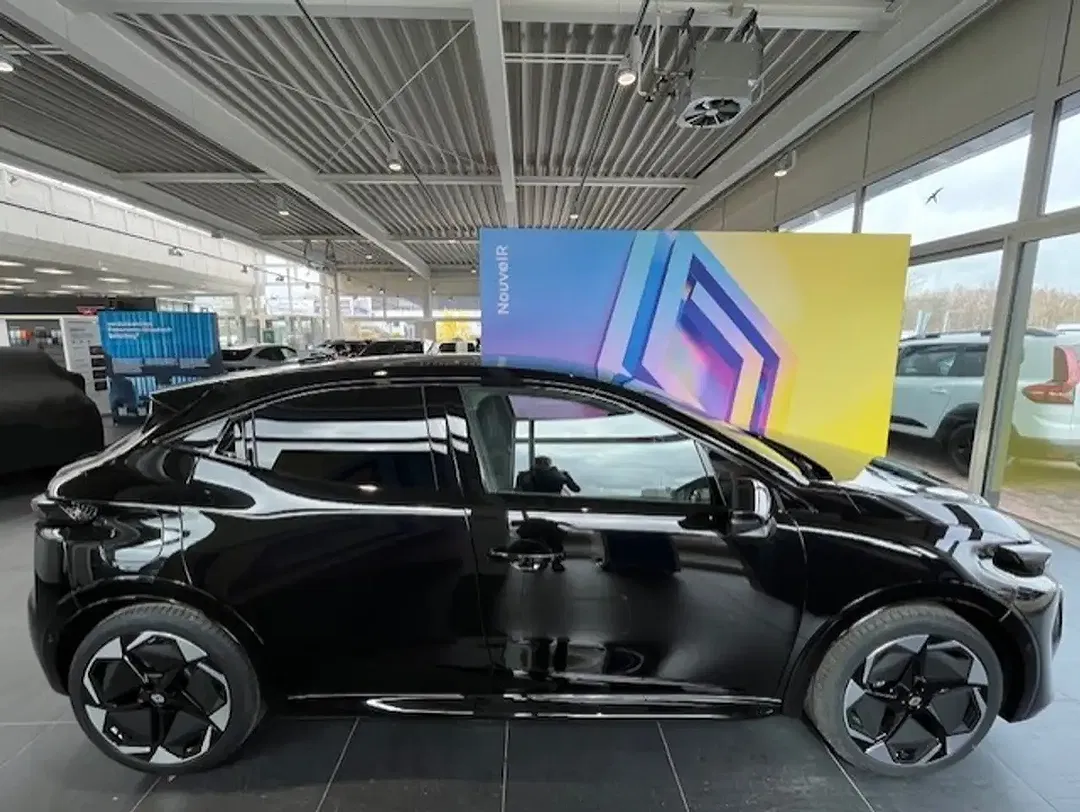 Renault Clio - Thumbnail 4