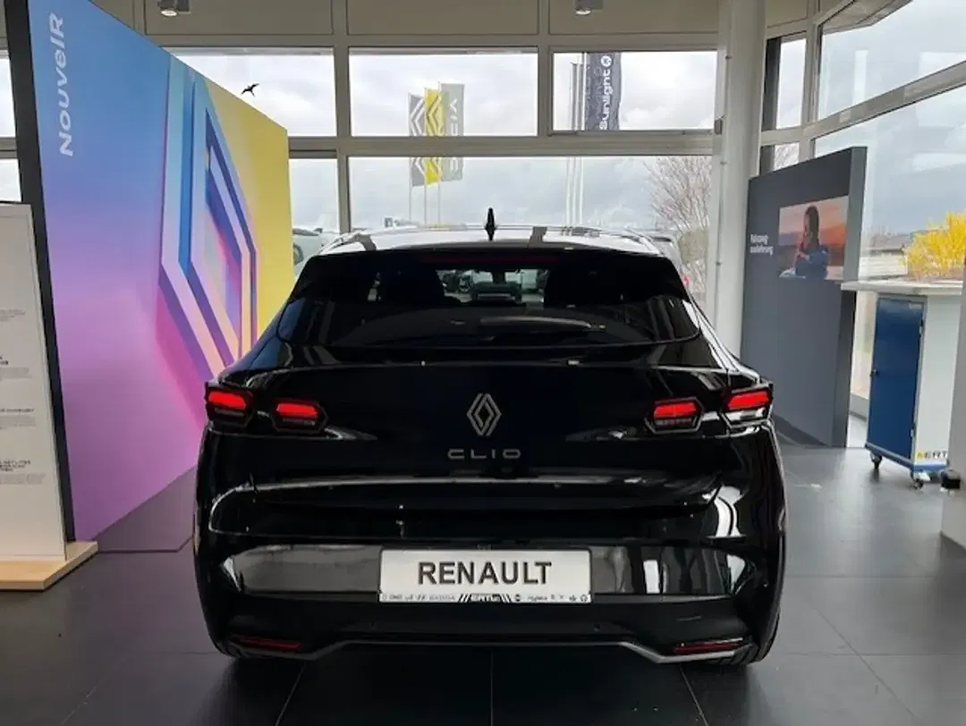 Renault Clio - Thumbnail 6