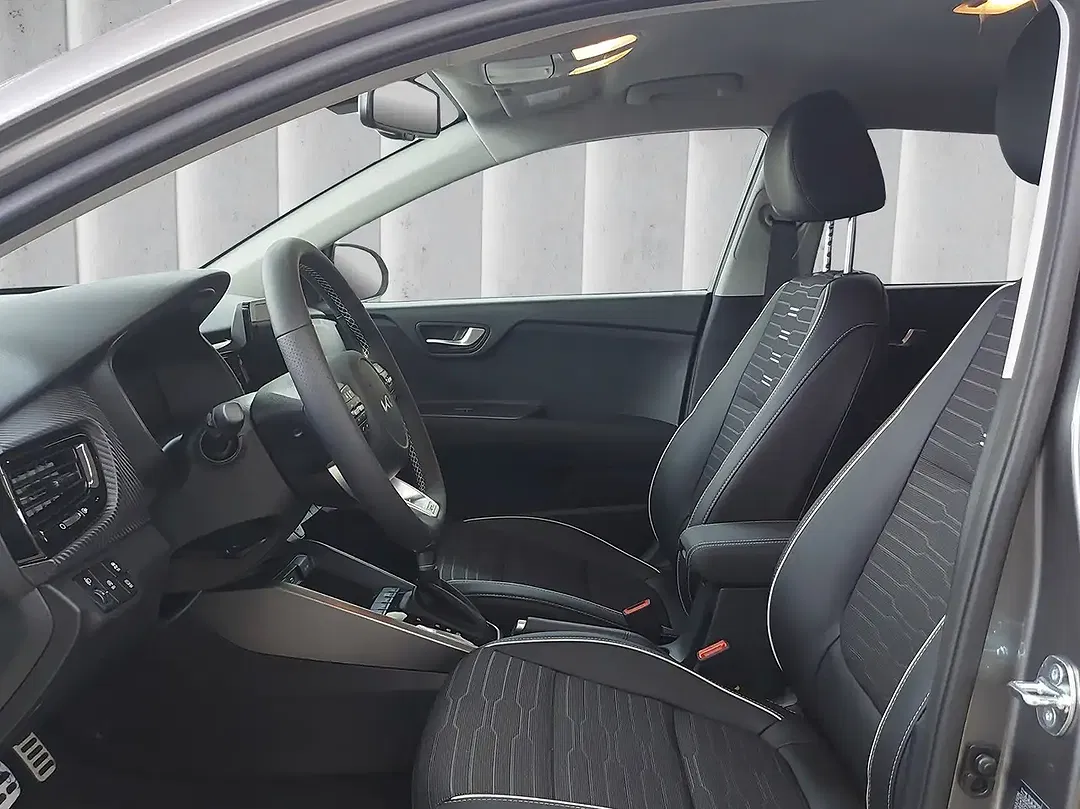 Kia Stonic - Thumbnail 10