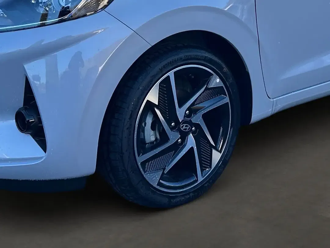 Hyundai i10 - Thumbnail 6