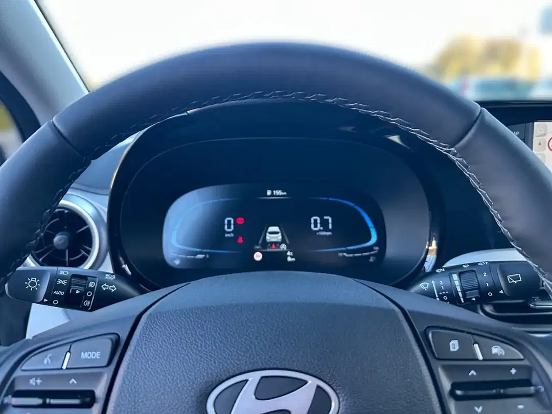 Hyundai i10 - Thumbnail 8