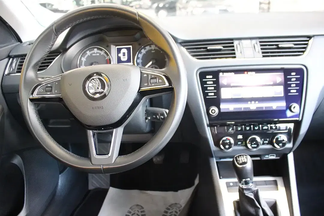 Skoda Octavia - Thumbnail 10