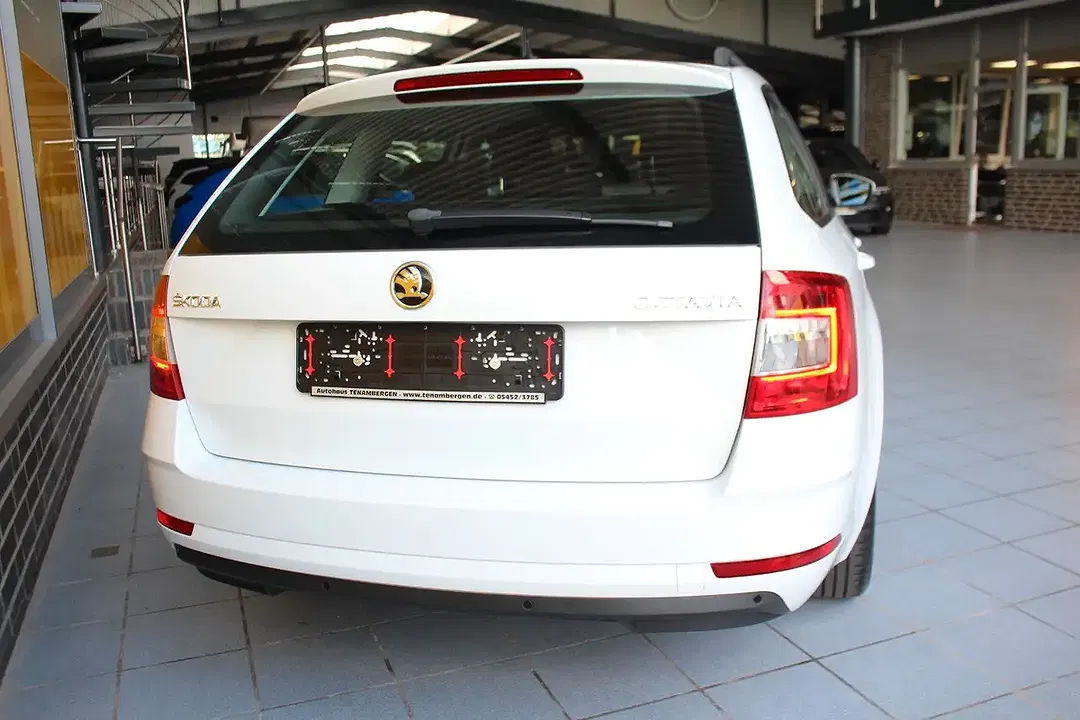 Skoda Octavia - Thumbnail 4