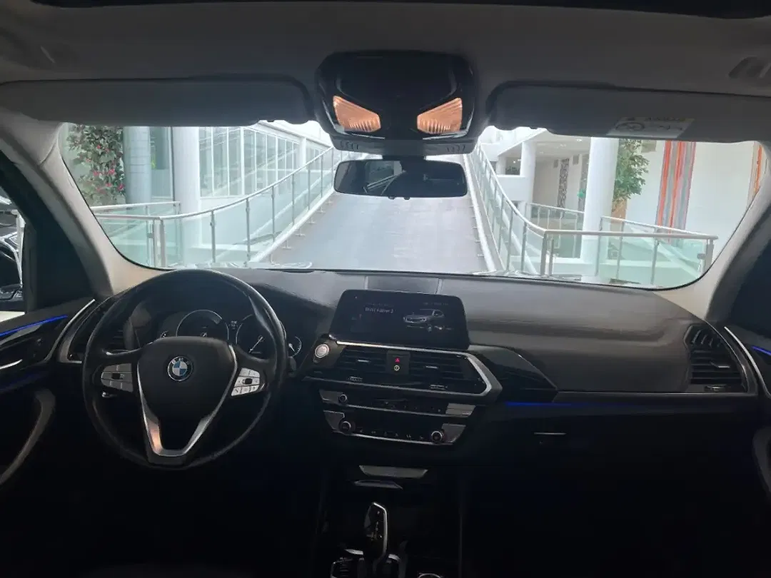 BMW X3 - Thumbnail 6