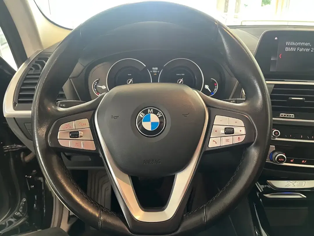 BMW X3 - Thumbnail 8