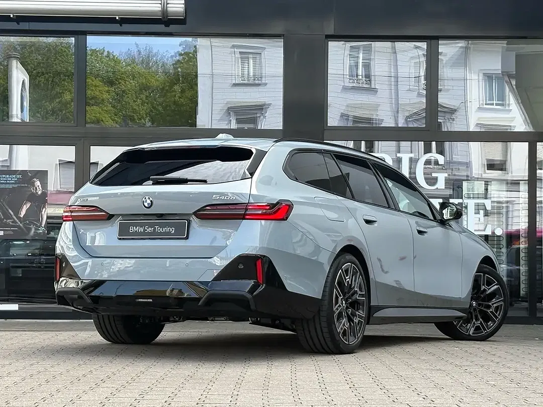 BMW 540 - Thumbnail 2